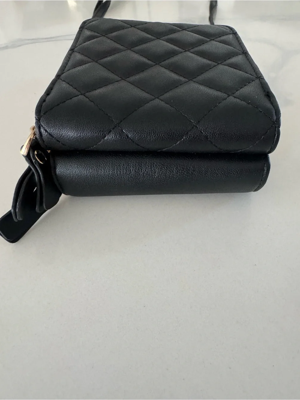 Elegant Black Crossbody Bag with Gold Accents - Minimalist Carry